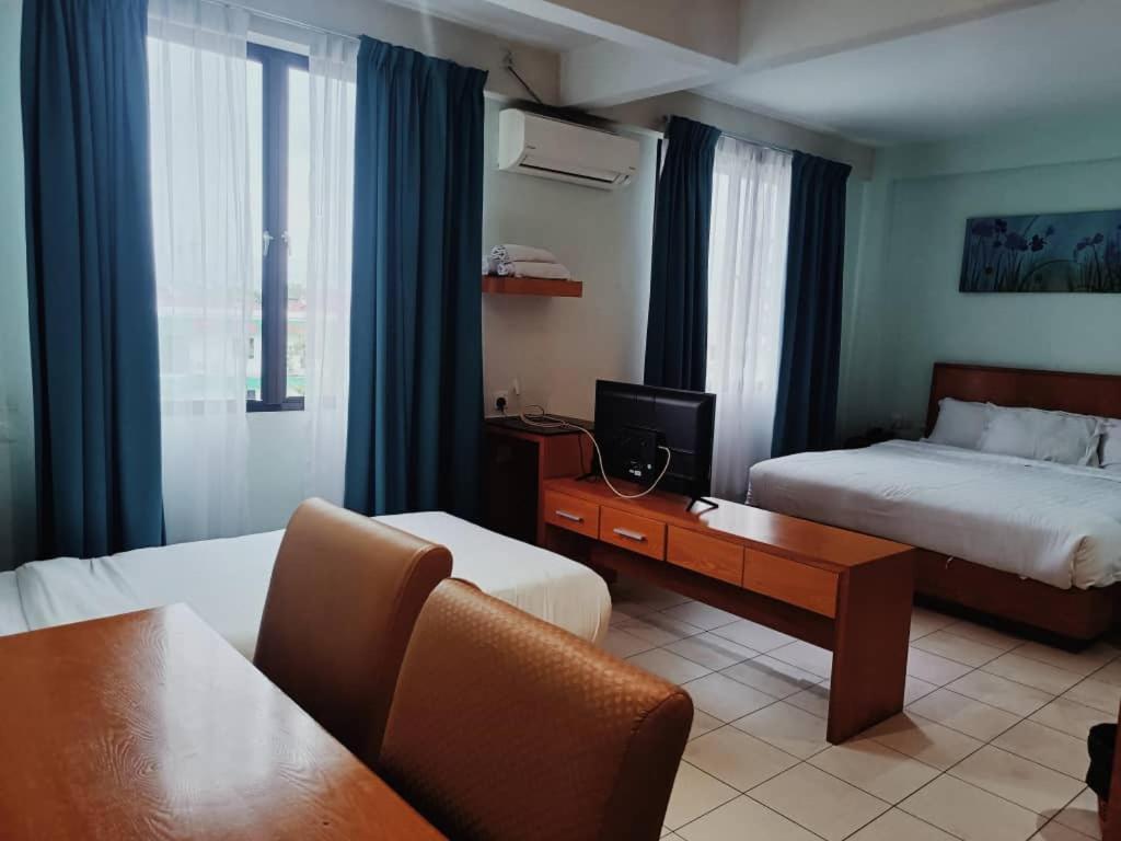 Fratini'S Hotel Labuan Eksteriør bilde